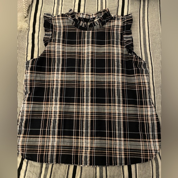LOFT Tops - Loft Ruffle Top